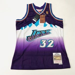 Mitchell & Ness Karl Malone NBA Swingman Hardwood Medium Basketball Jersey $135